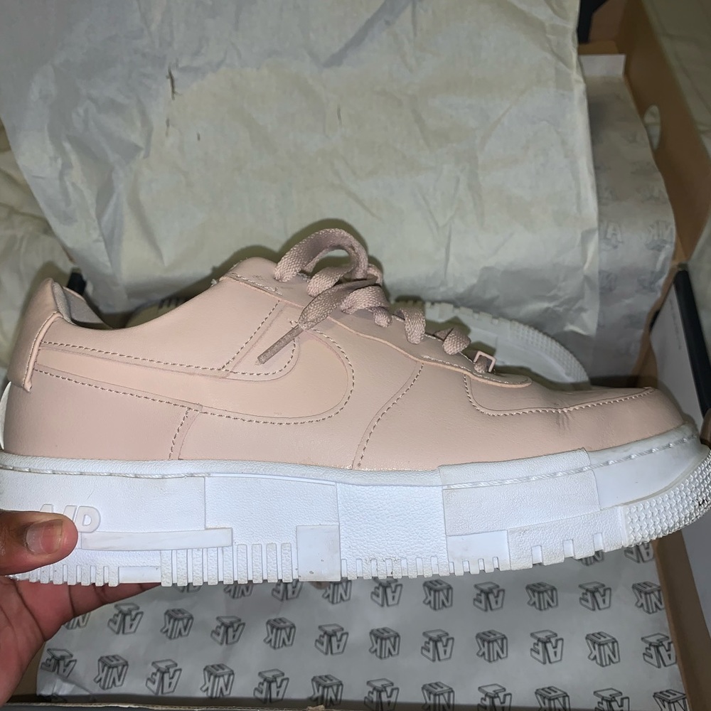 Size 9. Nude pixel airforce 1. Nike. Worn about 5 times. Abit creased.